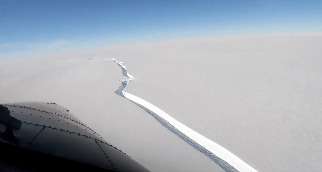 Enorme iceberg se desprende en la Antártida