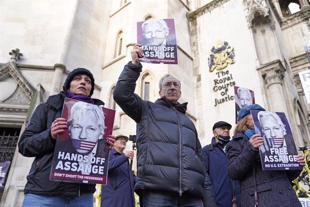 La Justicia británica avala la extradición de Assange a EEUU